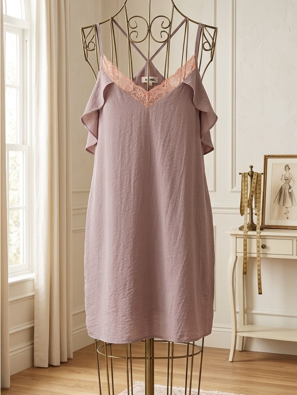 Monteau| Lightweight Lilac Lace-Trimmed Sleeveless Slip Dress Sz M